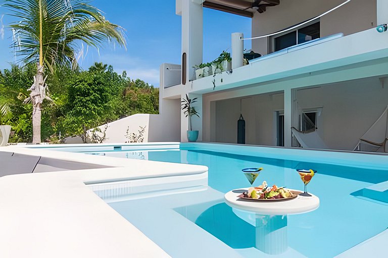 Casa La Torre, Luxury private waterfront villa