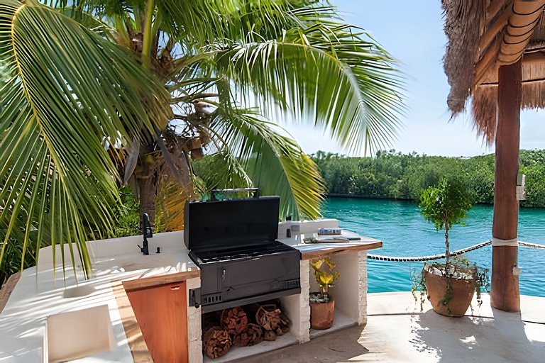 Casa La Torre, Luxury private waterfront villa