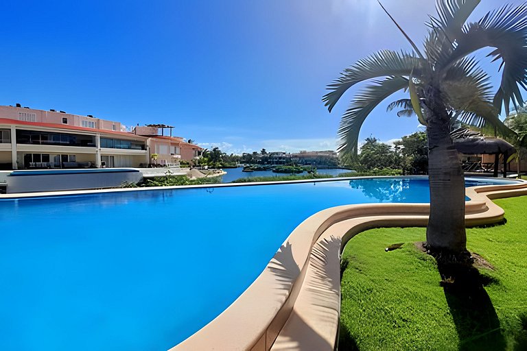 Bay Blue, 2 chambres sur la lagune, près de la plage.