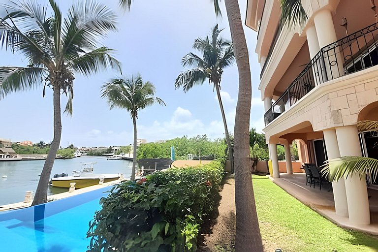 Casa Del Soleil with amazing marina view