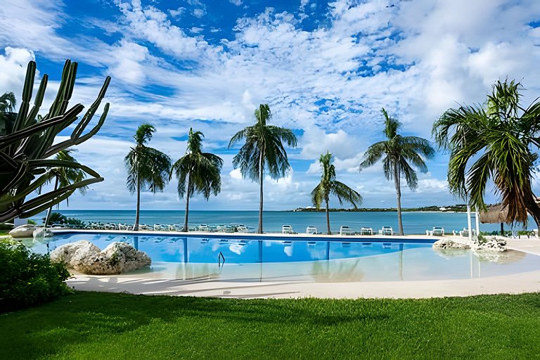 Chac Hal Al - Beach front