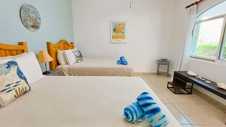 Bay Blue, 2BR on the Lagoon, next to the beach.