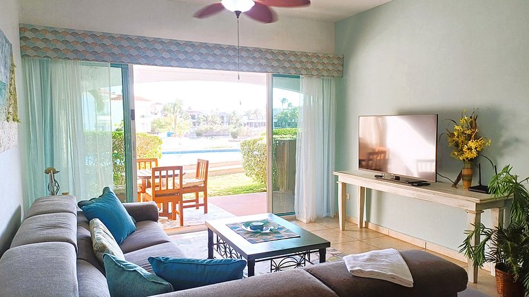 Bay Blue, 2BR on the Lagoon, next to the beach.