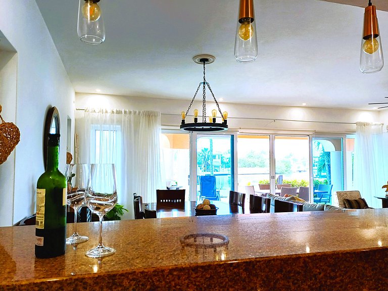 Casa Del Soleil with amazing marina view