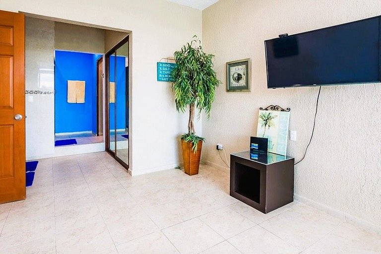 Gorgeous 3 Bd on Lagoon and only 250 ft from beach