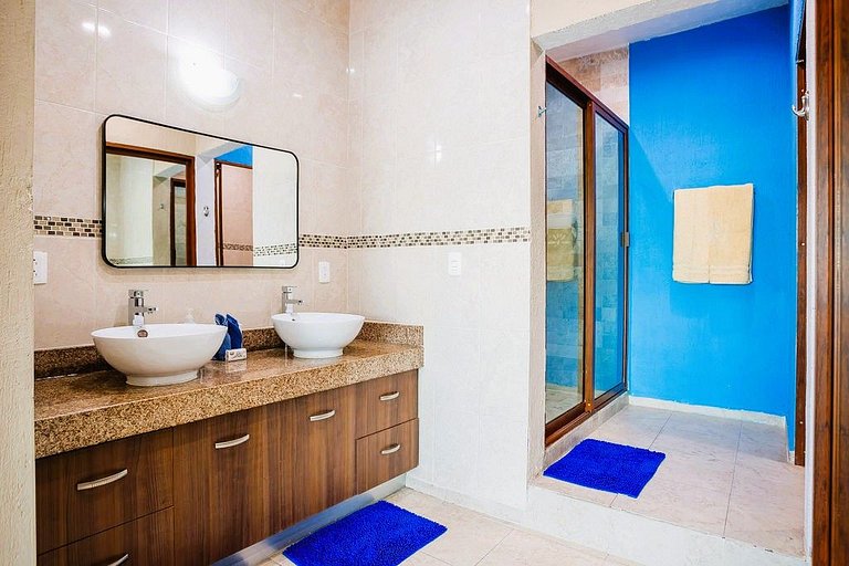 Hermosa estancia de 3 dormitorios en la laguna y a solo 76 m
